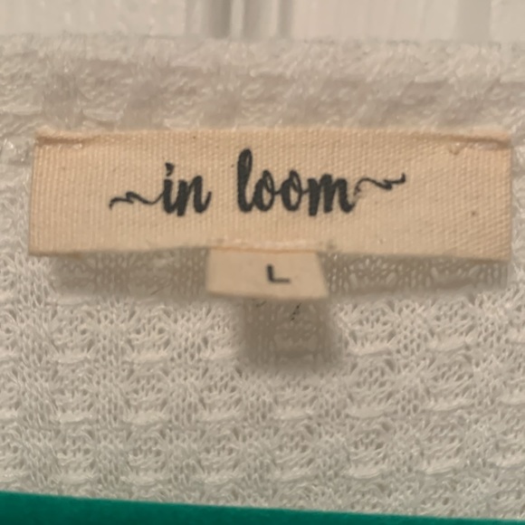 Like new women’s size, large cream, colored top with embroidery on the sleeves - Picture 3 of 5